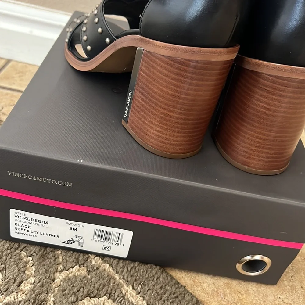 🔥🔥🔥Vince Camuto  and leather sandals